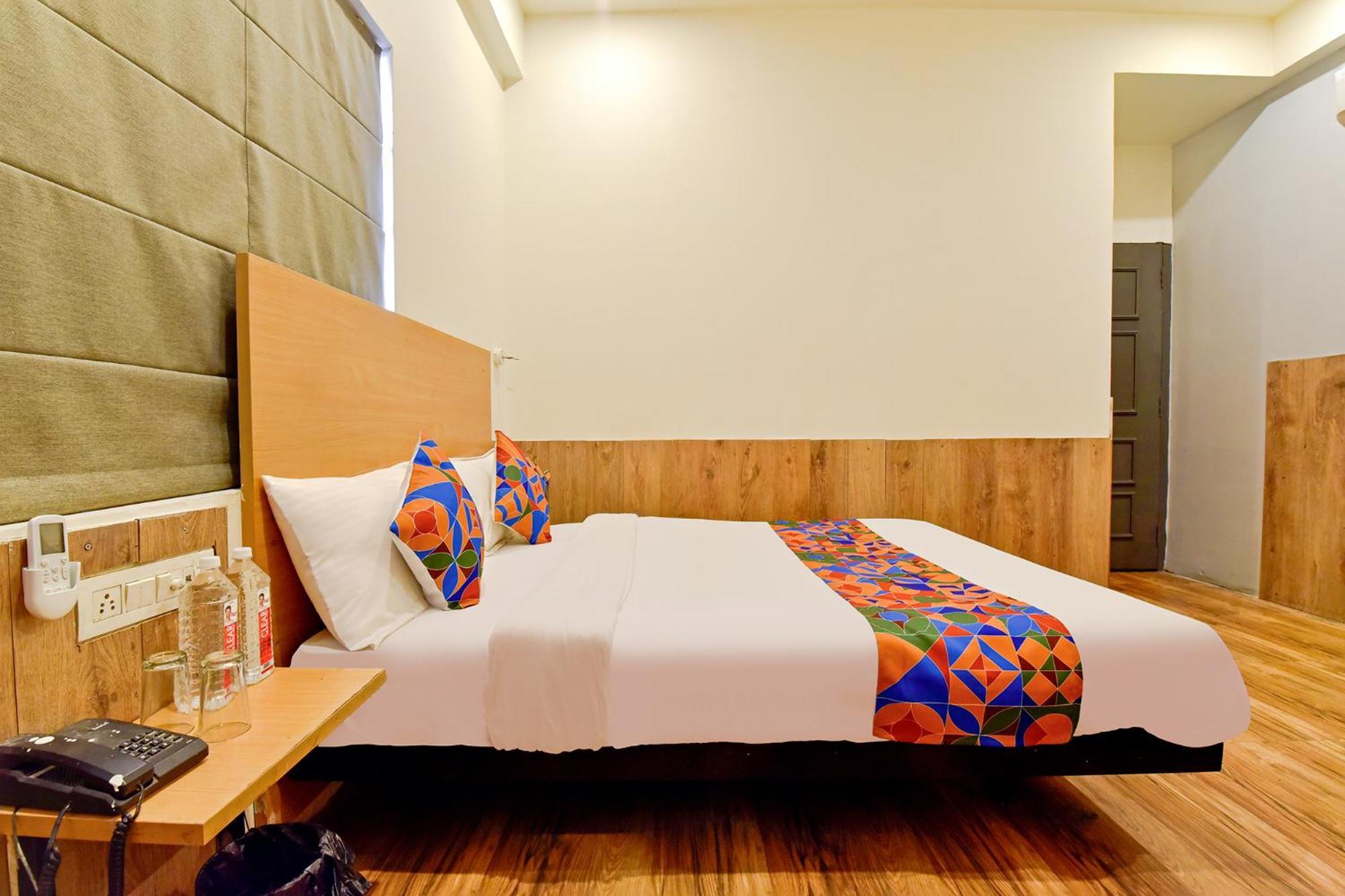 Super Townhouse 79651 Townhouse Oth Buddhi